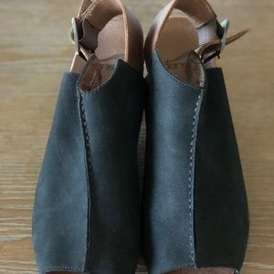 Dansko black sandals 37